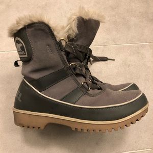 Sorel boots size 7